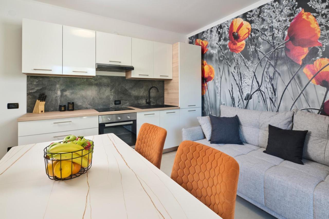 Apartments Dolcea Умаг Екстер'єр фото